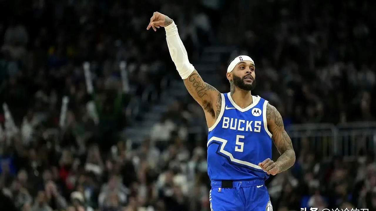 包含里程碑夜休斯敦火箭再遭质疑，意大利杯今晨刷纪录，压力陡增，球探报告显示潜力的词条